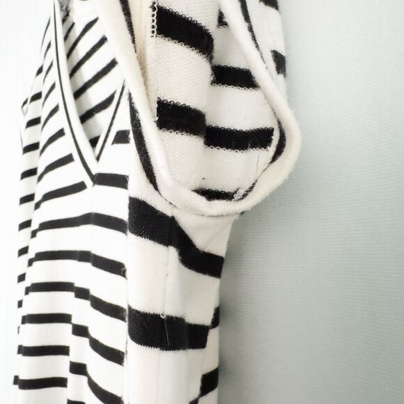 Athleta Newport Sweatshirt Dress NO POCKETS Size Small Striped Nautical Preppy - Picture 10 of 12